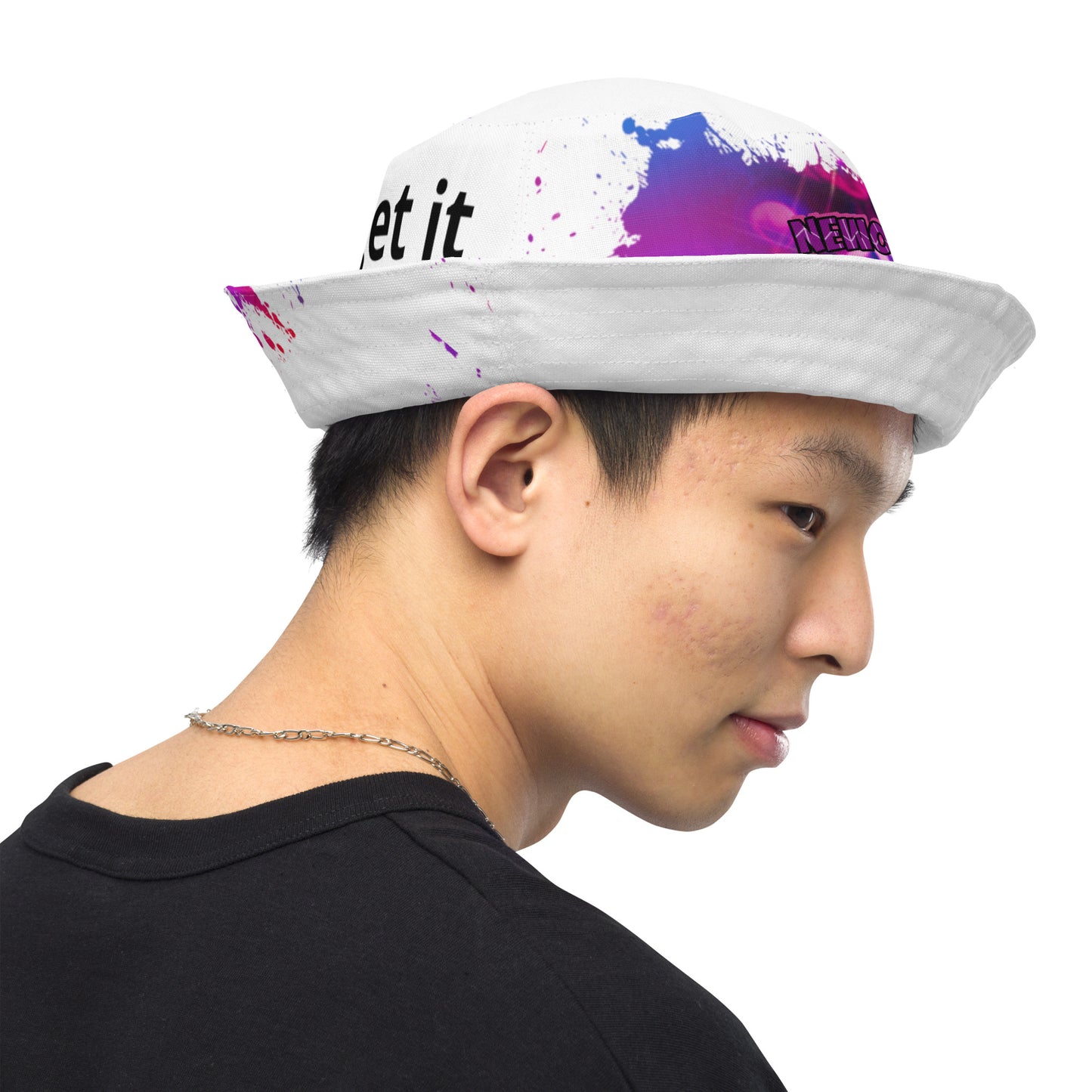 Reversible bucket hat